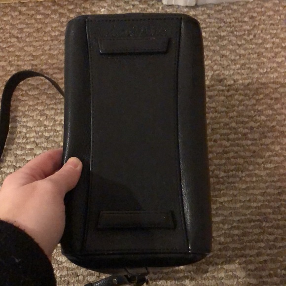 Gorgeous Givenchy Bag - Picture 11 of 16